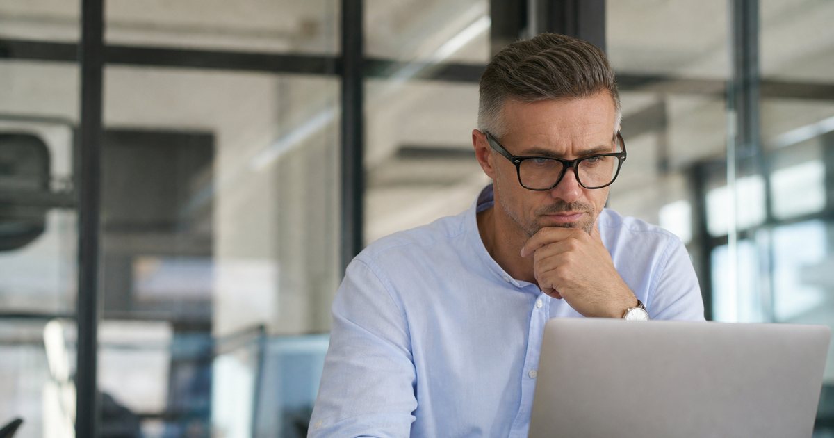 How should you respond when a customer leaves negative feedback alongside your positive reviews?